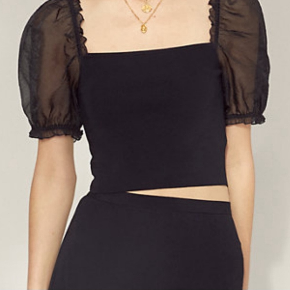 Aritzia Wilfred Puff Sleeve Top Black